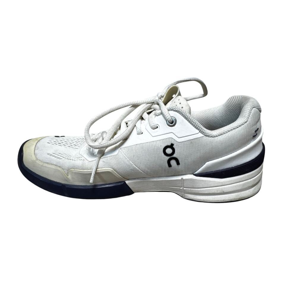 On THE ROGER Pro Women Size 7.5 White Indigo Tennis Court Shoes Sneaker